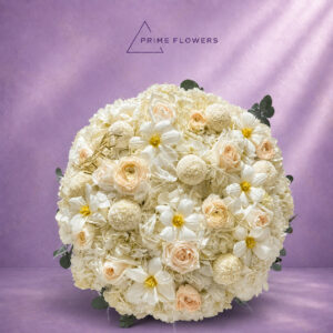 White Hydrangea Roses 56 букет из белых гортензий, кремовых роз и белых хризантем | Prime Flowers Ташкент